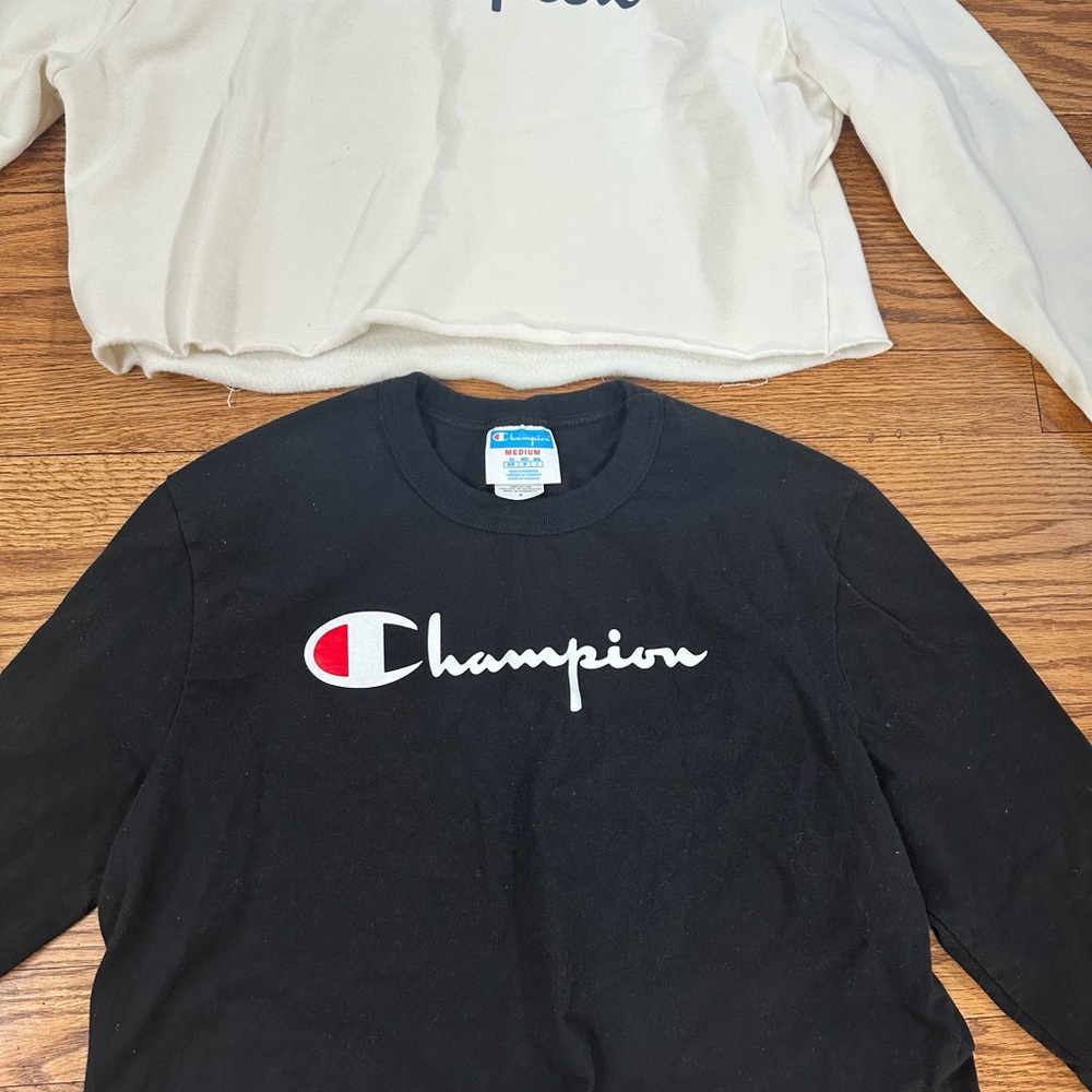 Set of 2 Champion Cropped White Mockneck Sweatshirt and Black Long Sleeve Top - Picture 4 of 5